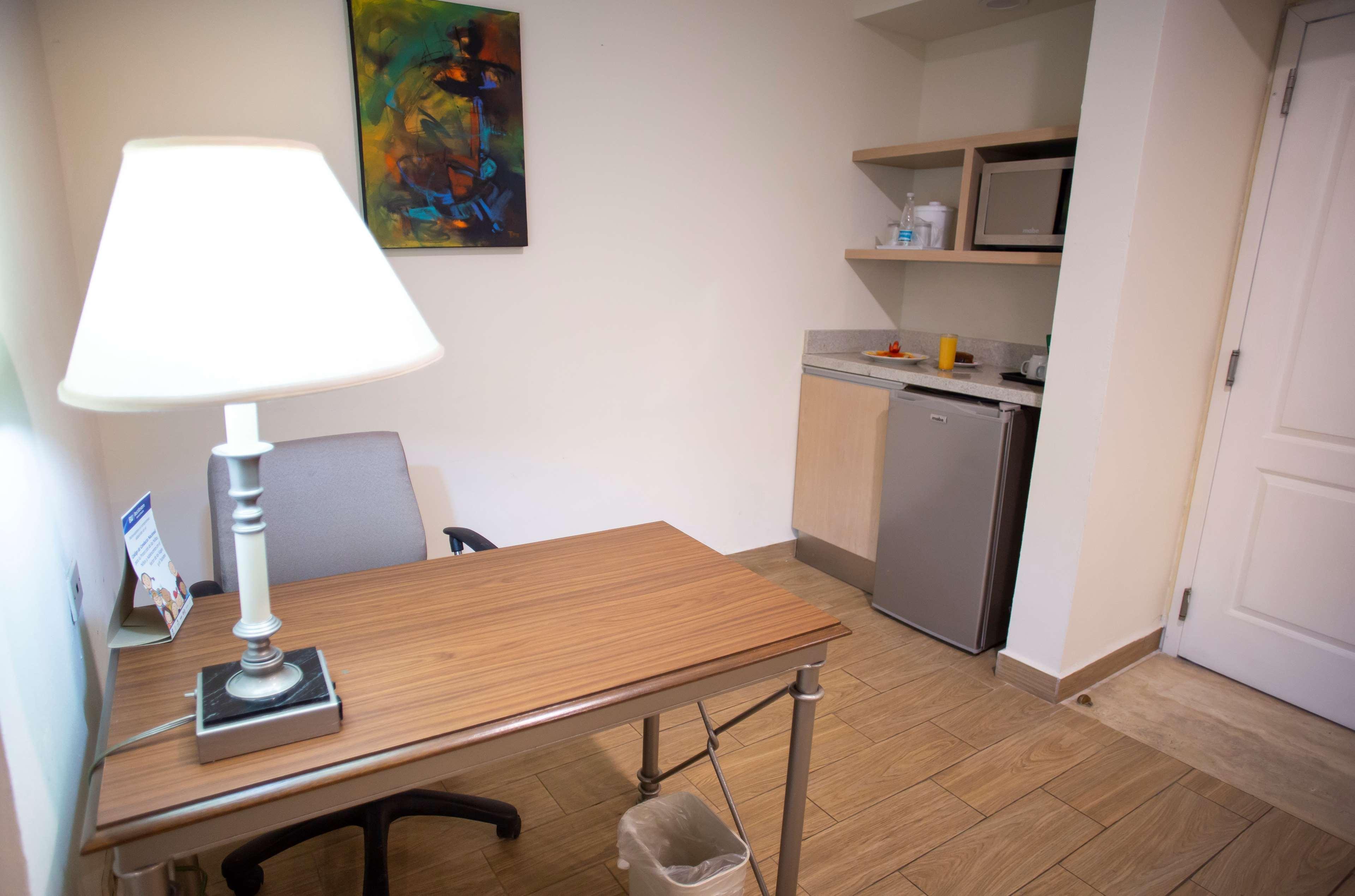 Best Western Plus Monterrey Colon Экстерьер фото
