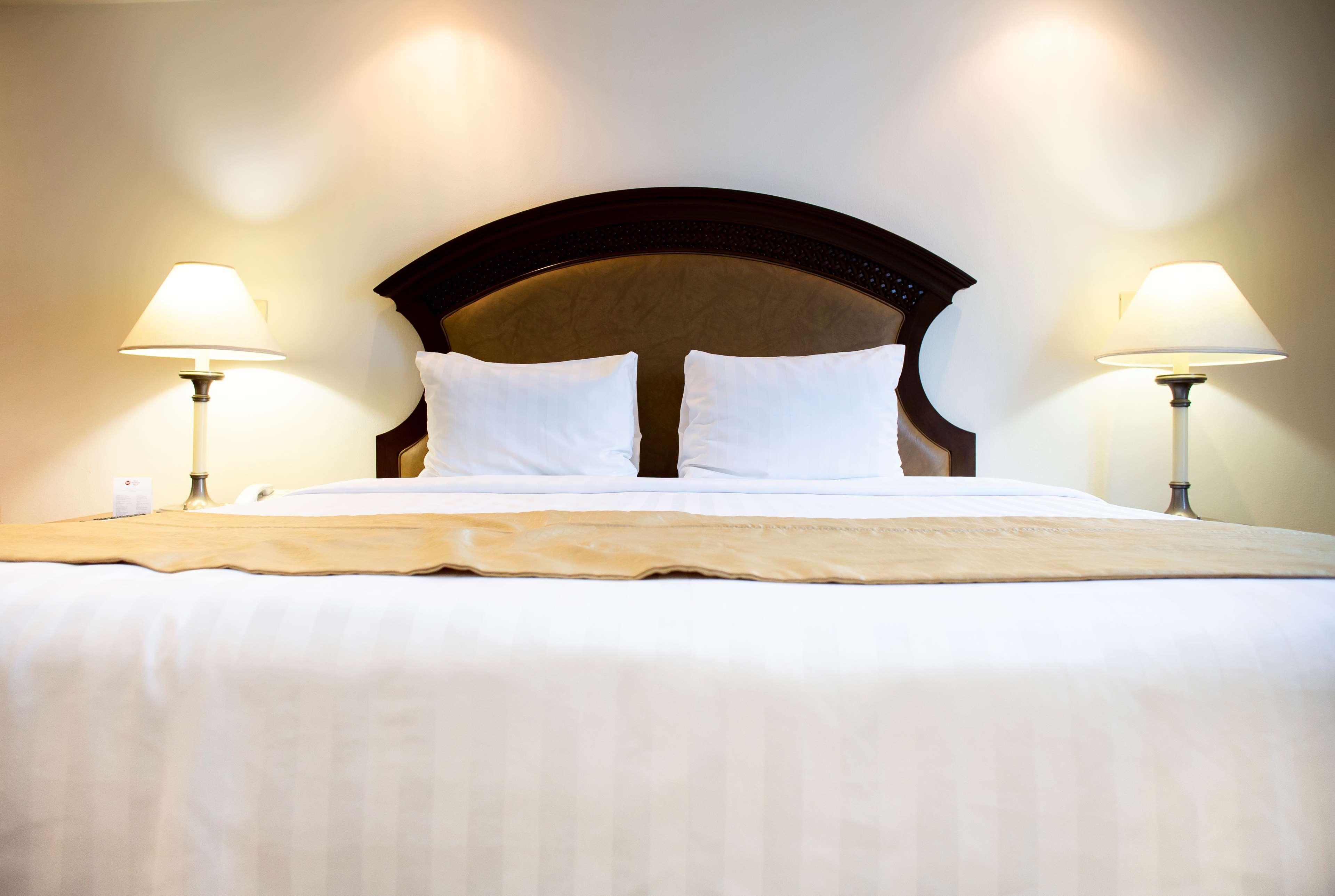 Best Western Plus Monterrey Colon Экстерьер фото