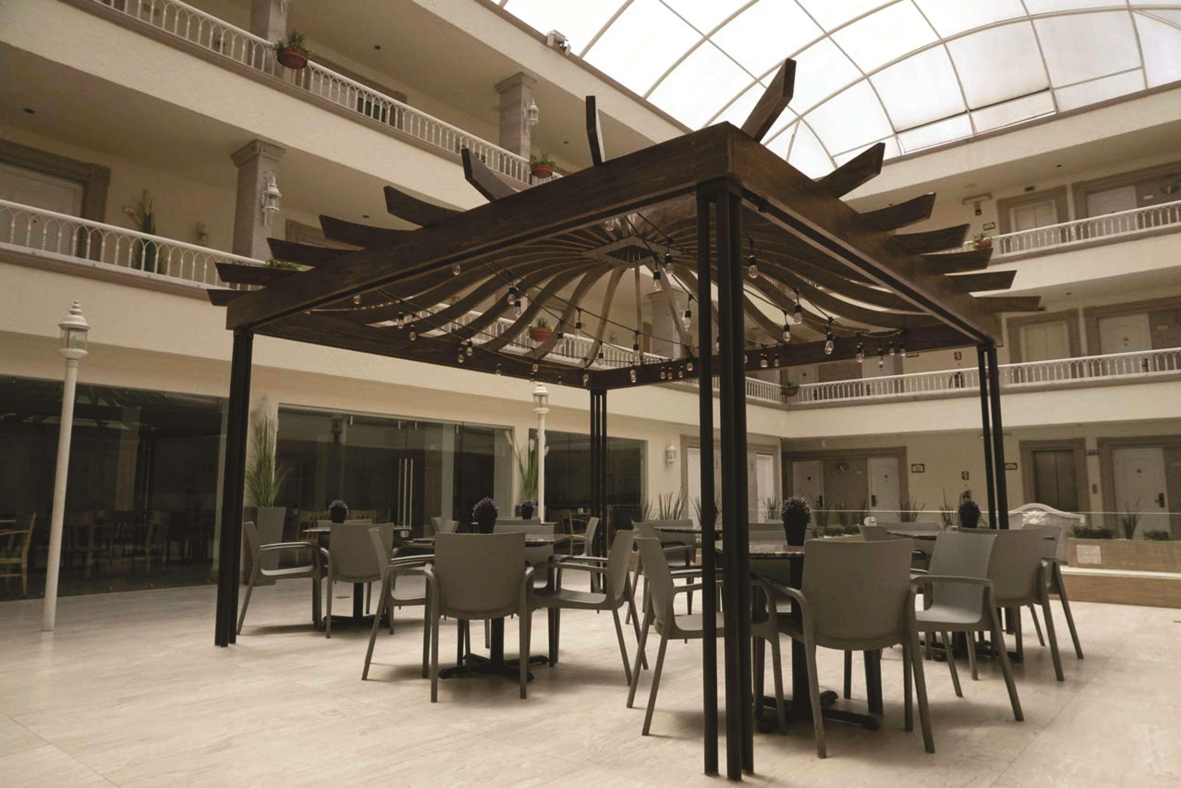 Best Western Plus Monterrey Colon Экстерьер фото