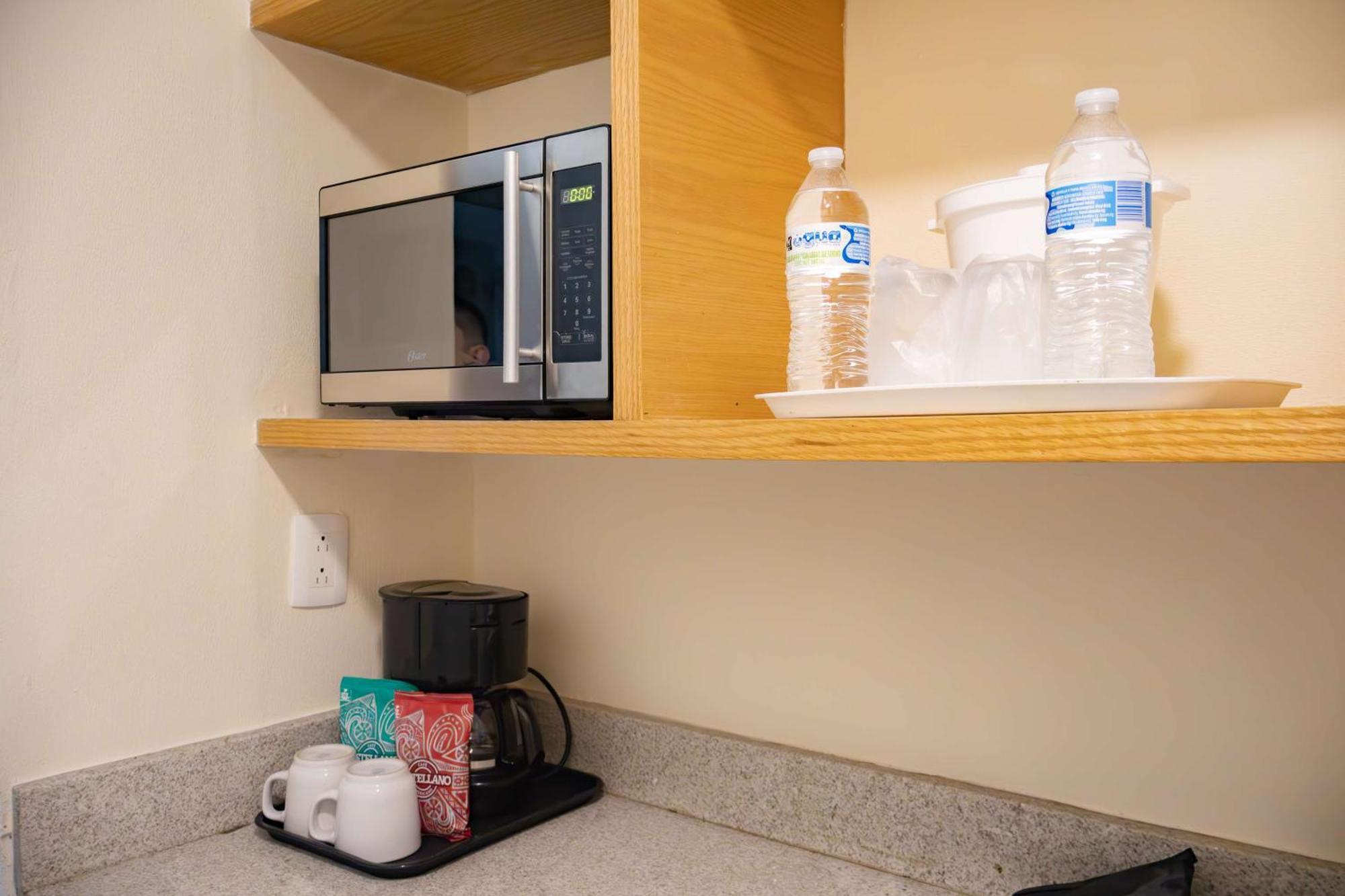 Best Western Plus Monterrey Colon Экстерьер фото
