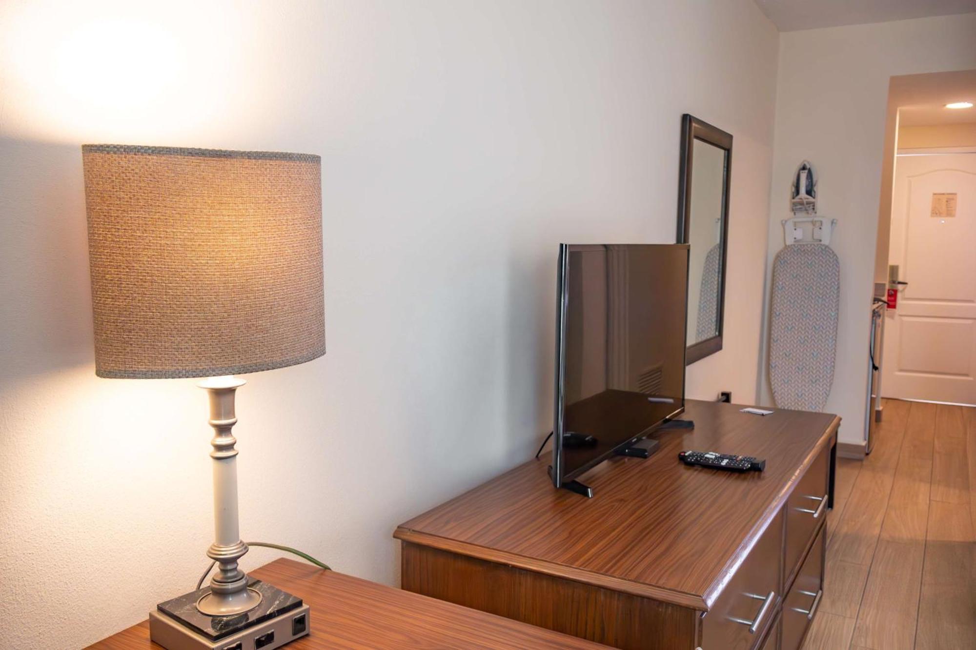 Best Western Plus Monterrey Colon Экстерьер фото