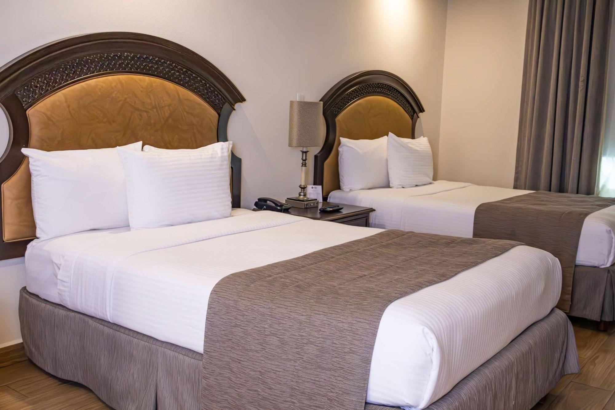 Best Western Plus Monterrey Colon Экстерьер фото