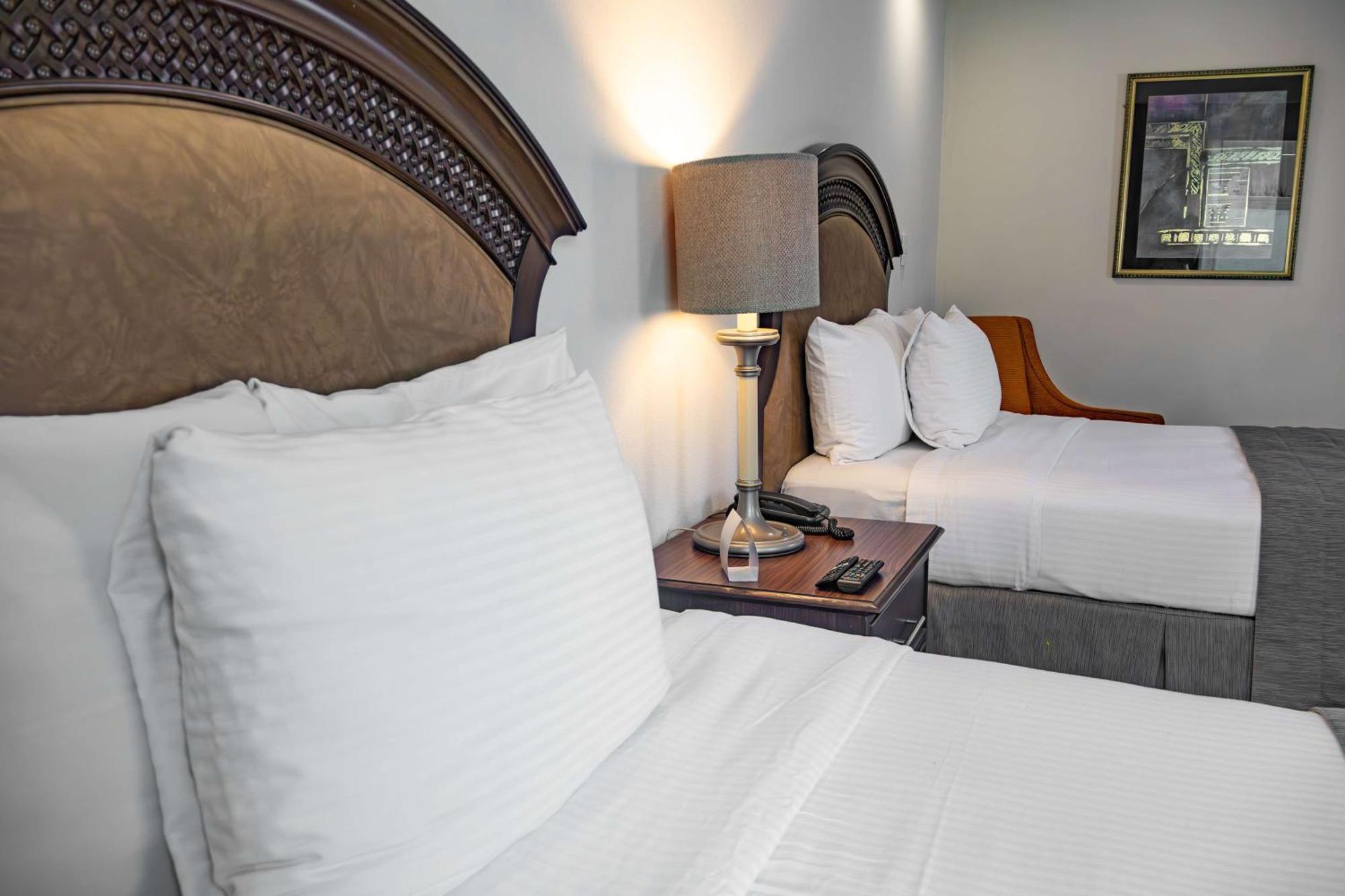 Best Western Plus Monterrey Colon Экстерьер фото