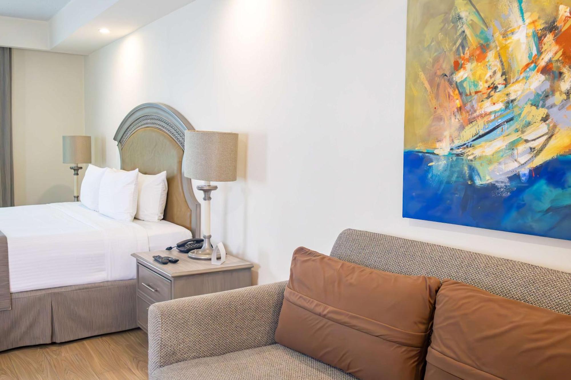 Best Western Plus Monterrey Colon Экстерьер фото