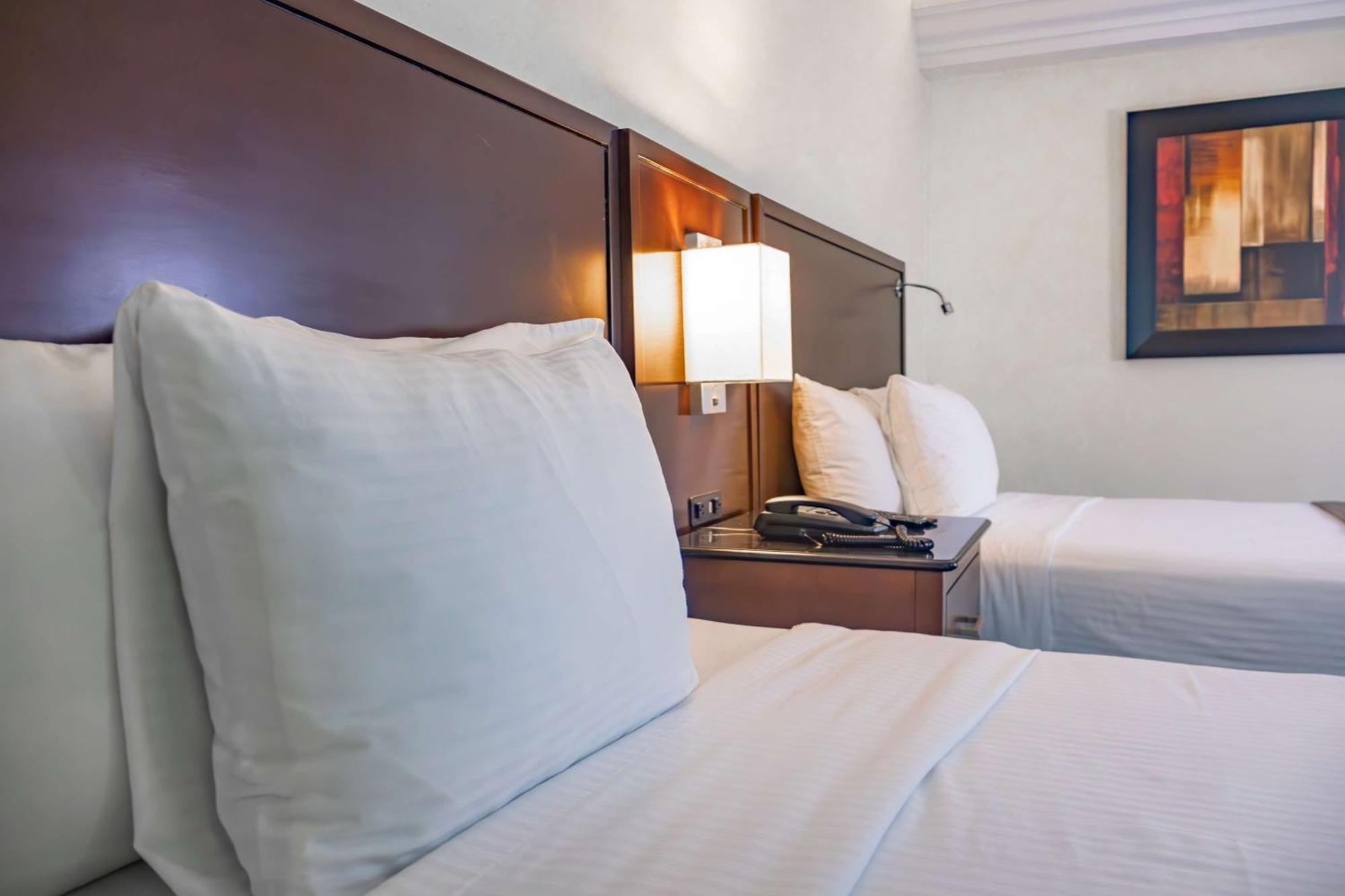 Best Western Plus Monterrey Colon Экстерьер фото