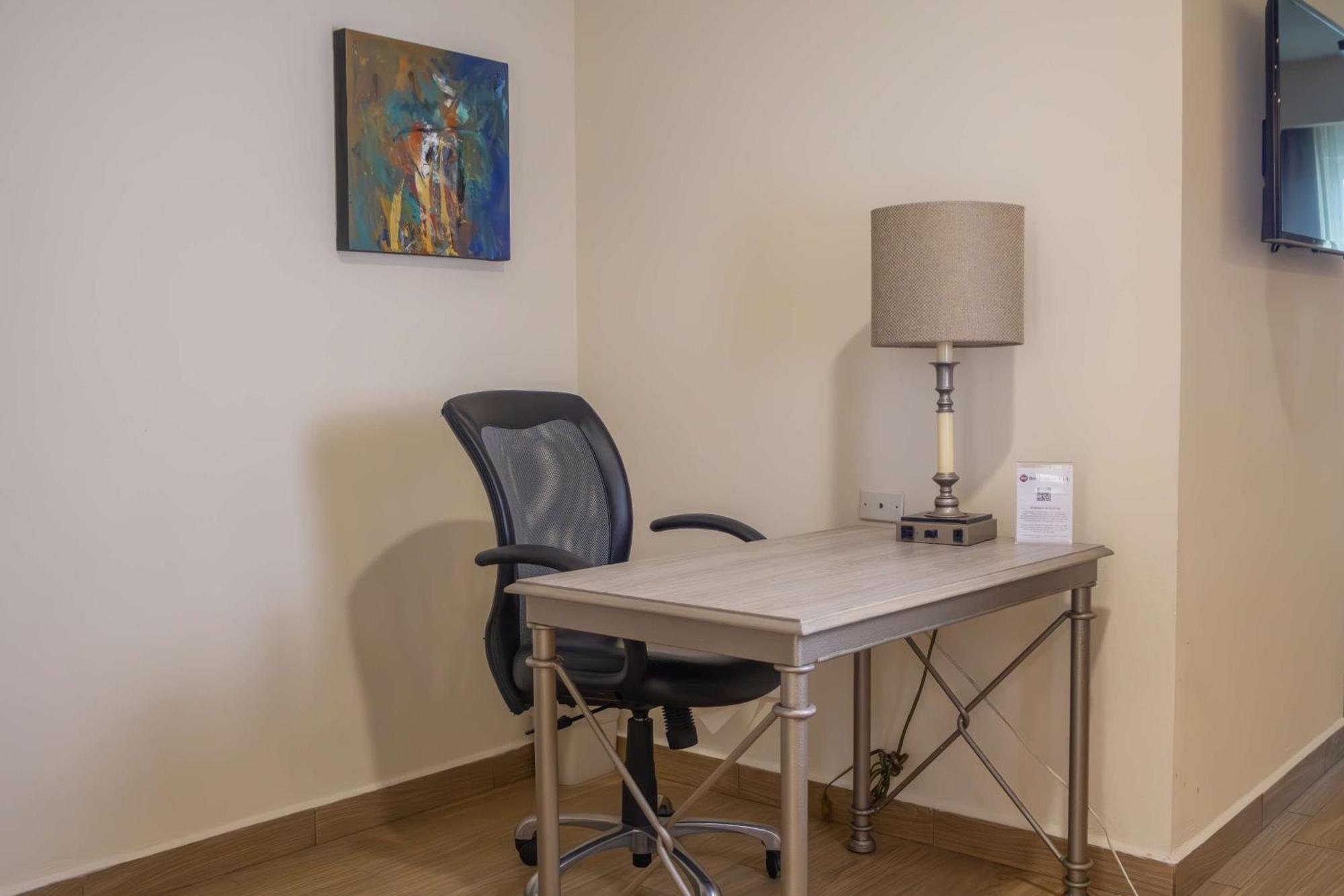 Best Western Plus Monterrey Colon Экстерьер фото