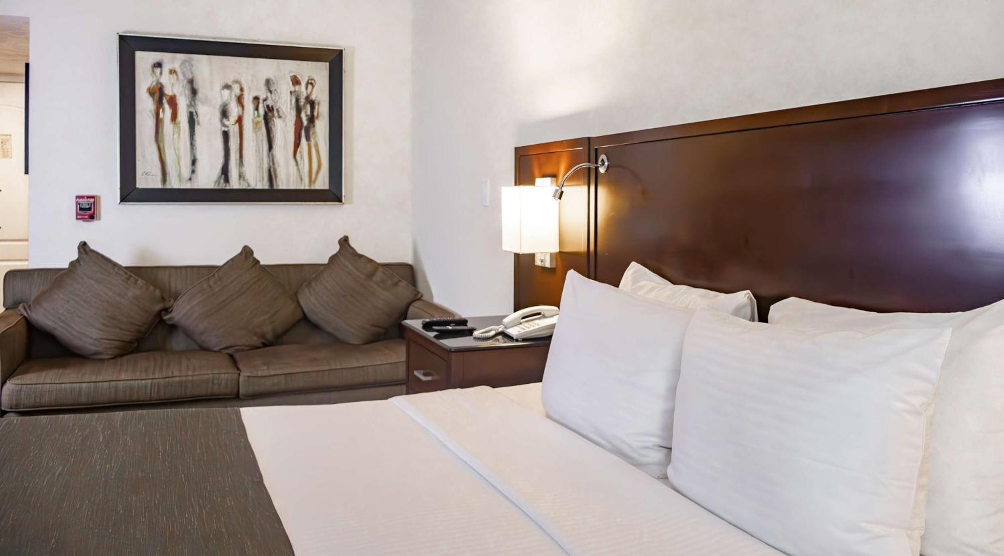 Best Western Plus Monterrey Colon Экстерьер фото